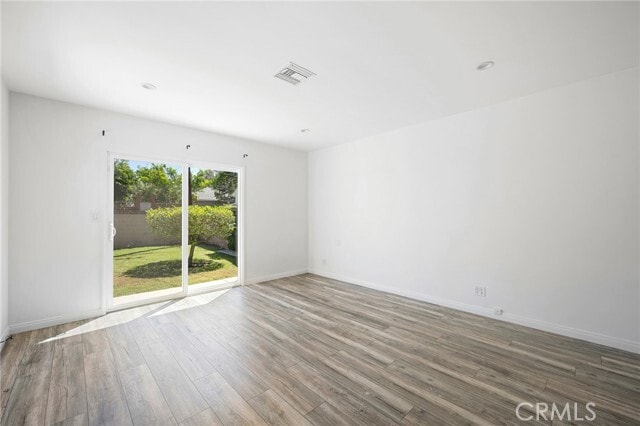 Building Photo - 6438 Densmore Ave