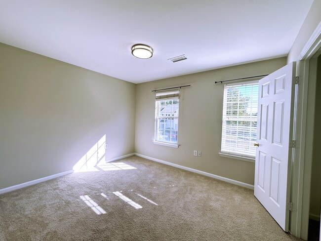Building Photo - 114 Harbor Haven Dr