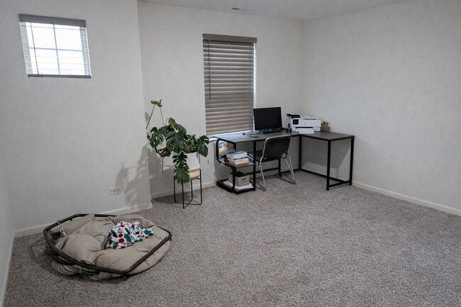 Building Photo - 1619 Emma Ln