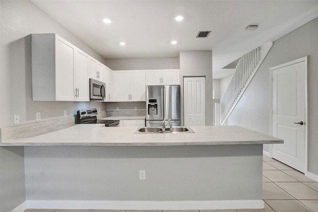 Building Photo - 389 NE 208th Terrace