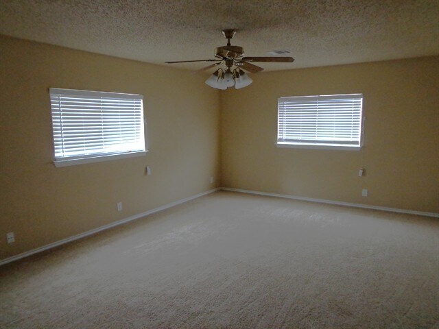 Building Photo - 17808 Grener Cove