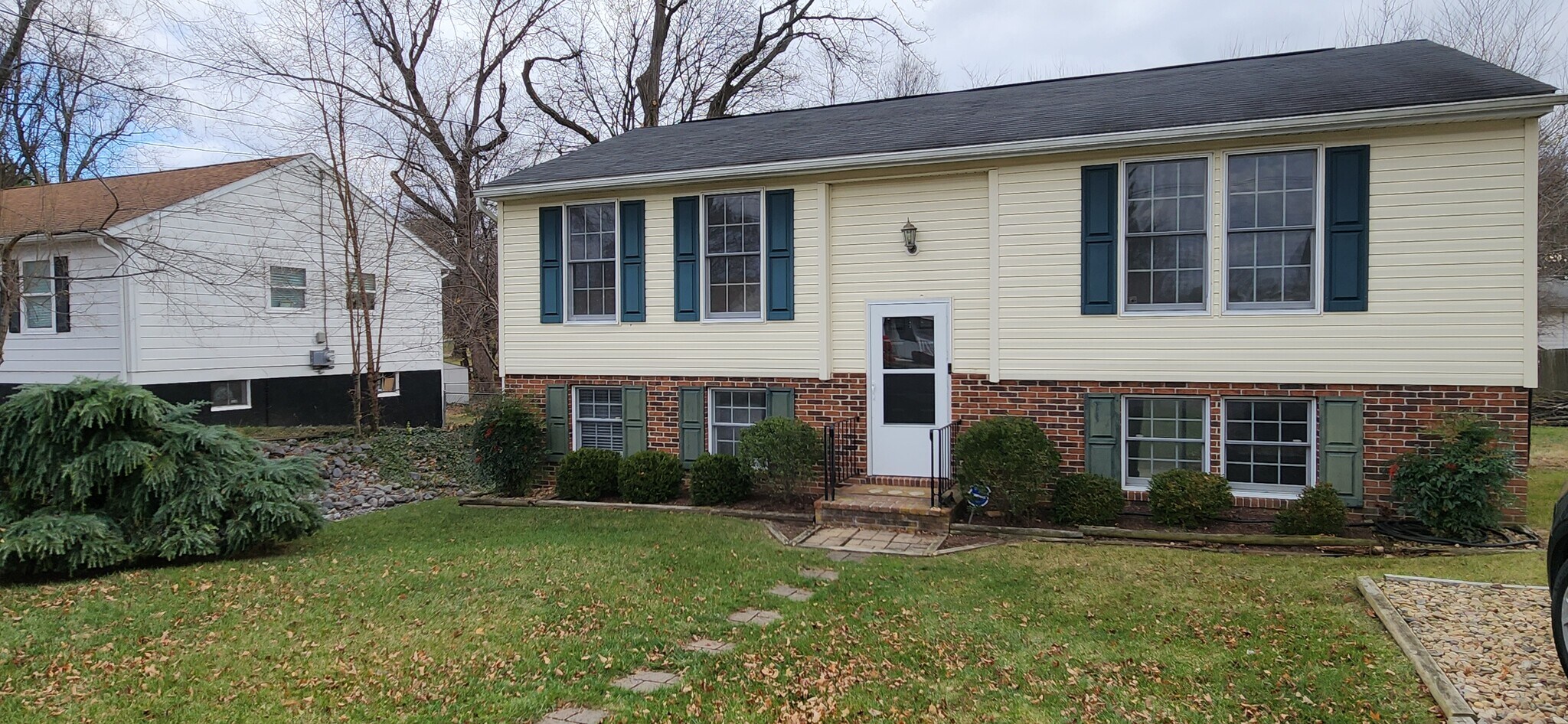 Building Photo - 226 Allison Ave