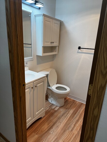 Building Photo - 118 Chickadee Dr