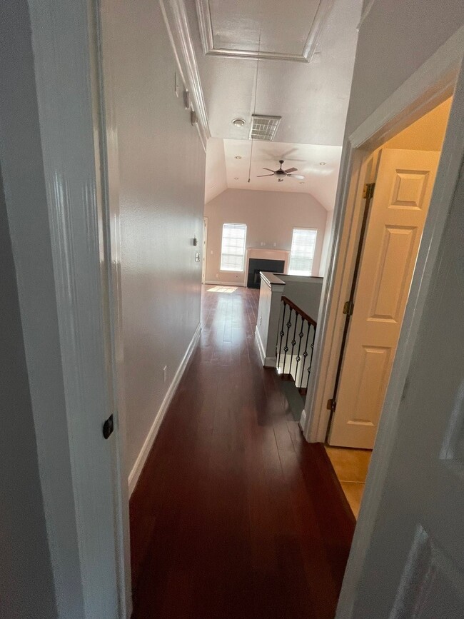 Building Photo - 2605 Almeda Forest Ct