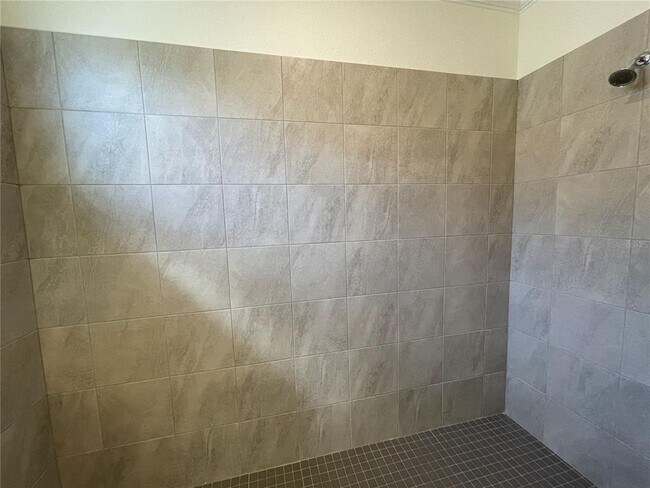 Building Photo - 5127 Tobermory Way