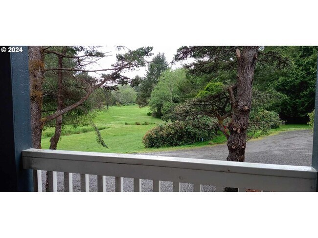 Building Photo - 348 N Falcon St