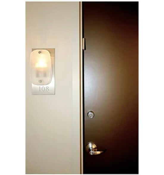 Building Photo - 1900 S River Dr