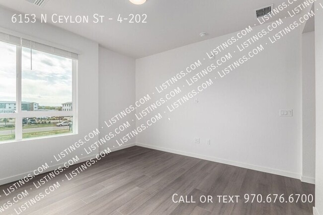 Building Photo - 6153 N Ceylon St