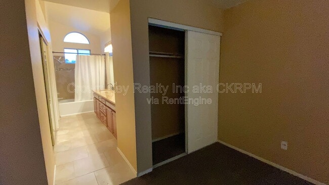 Building Photo - 371 Jaeger St