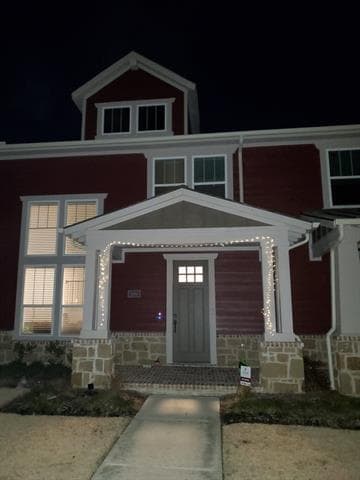 Building Photo - 11444 Sugarlands Dr