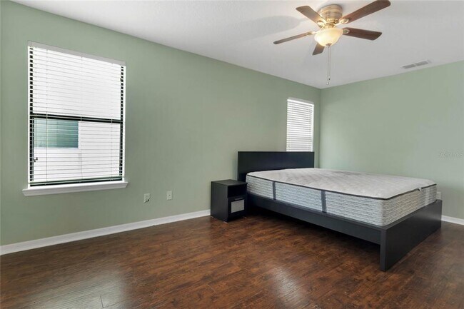 Building Photo - 3113 Bass Boat Way