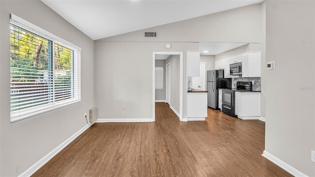 Building Photo - 7613 Amherst St