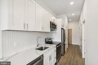 Building Photo - 1622 Point Breeze Ave