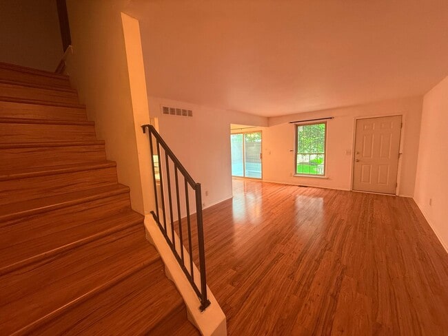 Building Photo - 3025 Forest Creek Ct