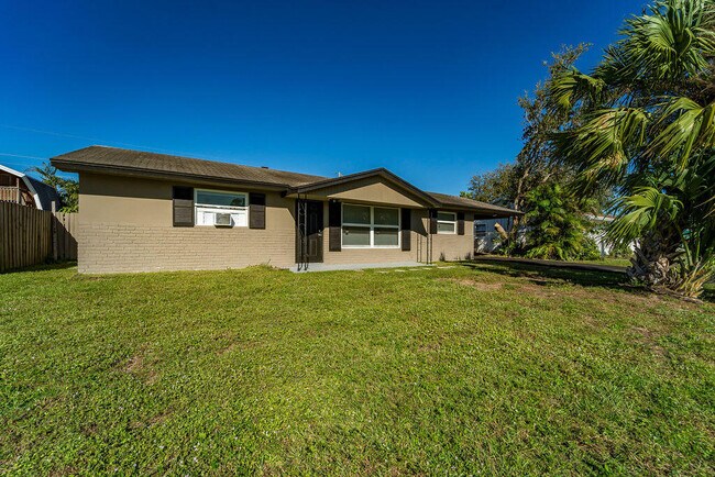 Building Photo - 4317 Birdwood St