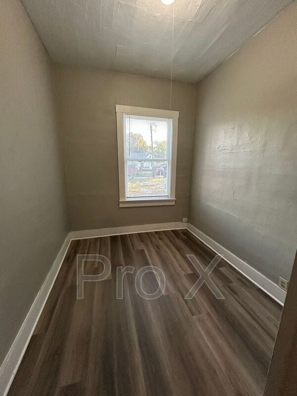 Building Photo - 316 E Park St