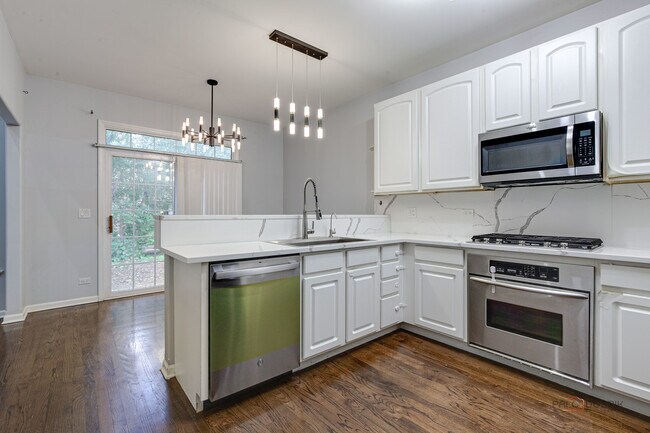 Building Photo - 1238 S Christine Ct