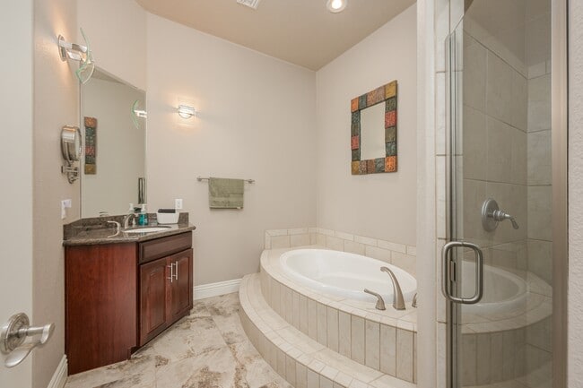 Building Photo - 1362 Pioneer Trail