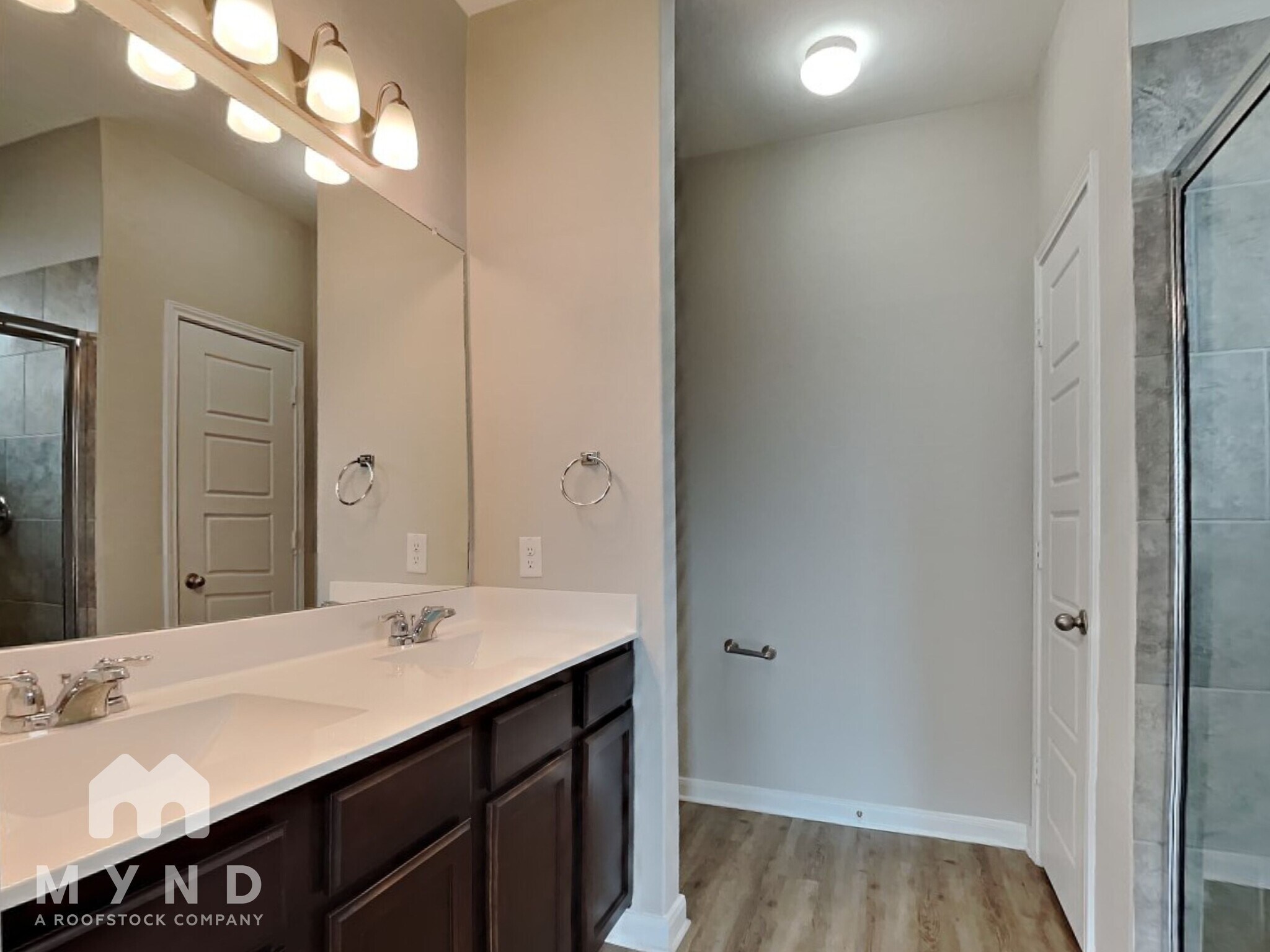 Building Photo - 2066 Rhesus Vw