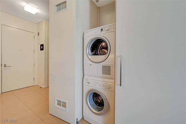 Building Photo - 3722 S Las Vegas Blvd