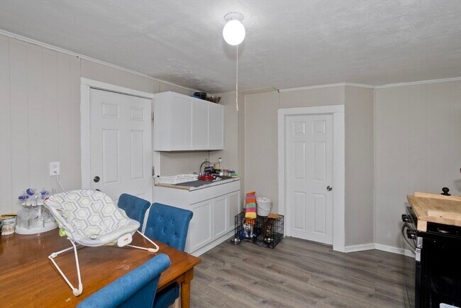 Building Photo - 3 St Paul St