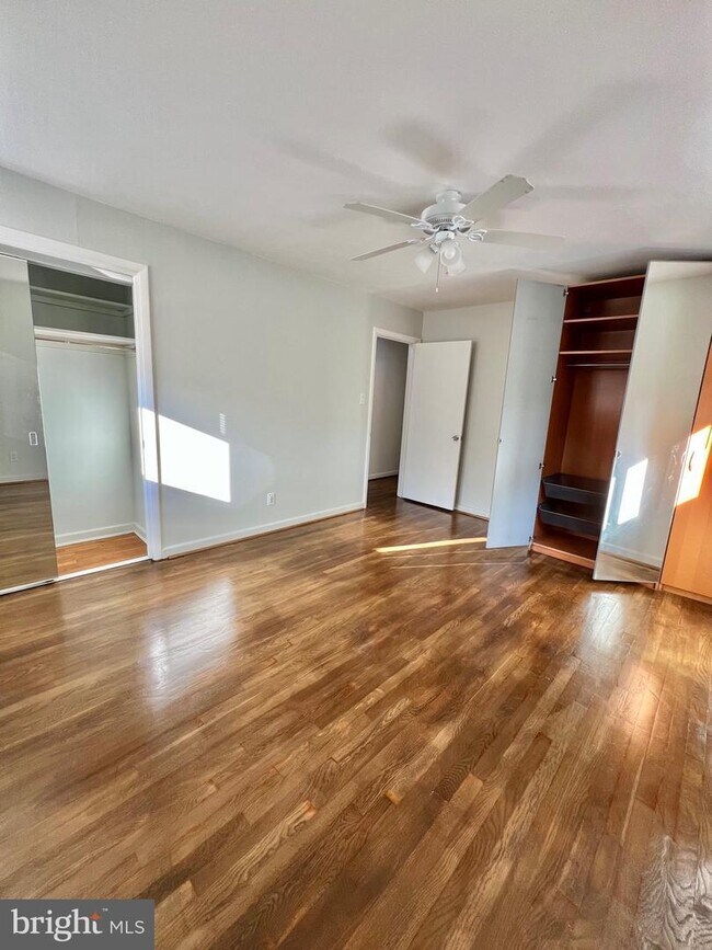 Building Photo - 12215 Hunters Ln