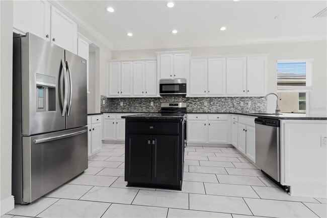 Building Photo - 30271 Southernwood Ct