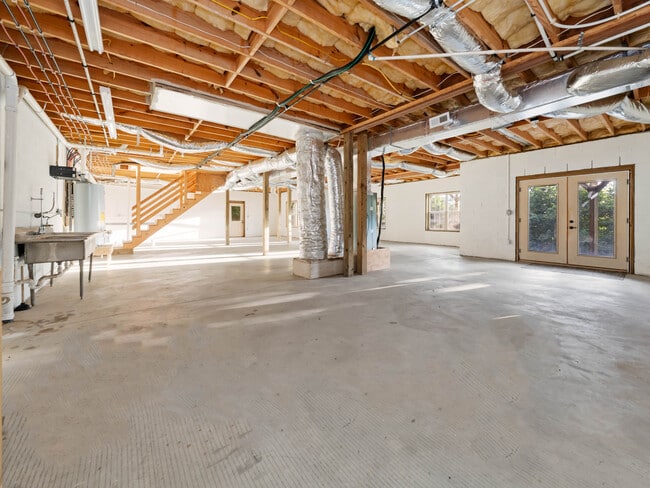 Building Photo - 452 Lotawatah Dr