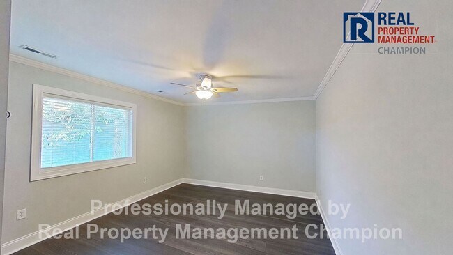 Building Photo - 3 BD/2.5 BA Home in MacCumber Terrace Neighborhood Minutes from Wrightsville Beach