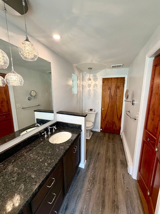 Building Photo - 376 Arbor Rd