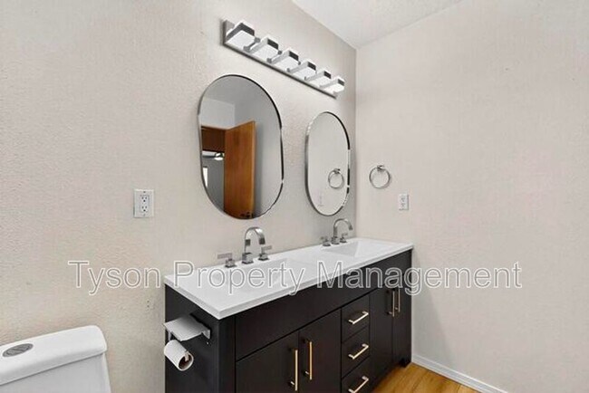 Building Photo - 10909 Pasquale Dr NW