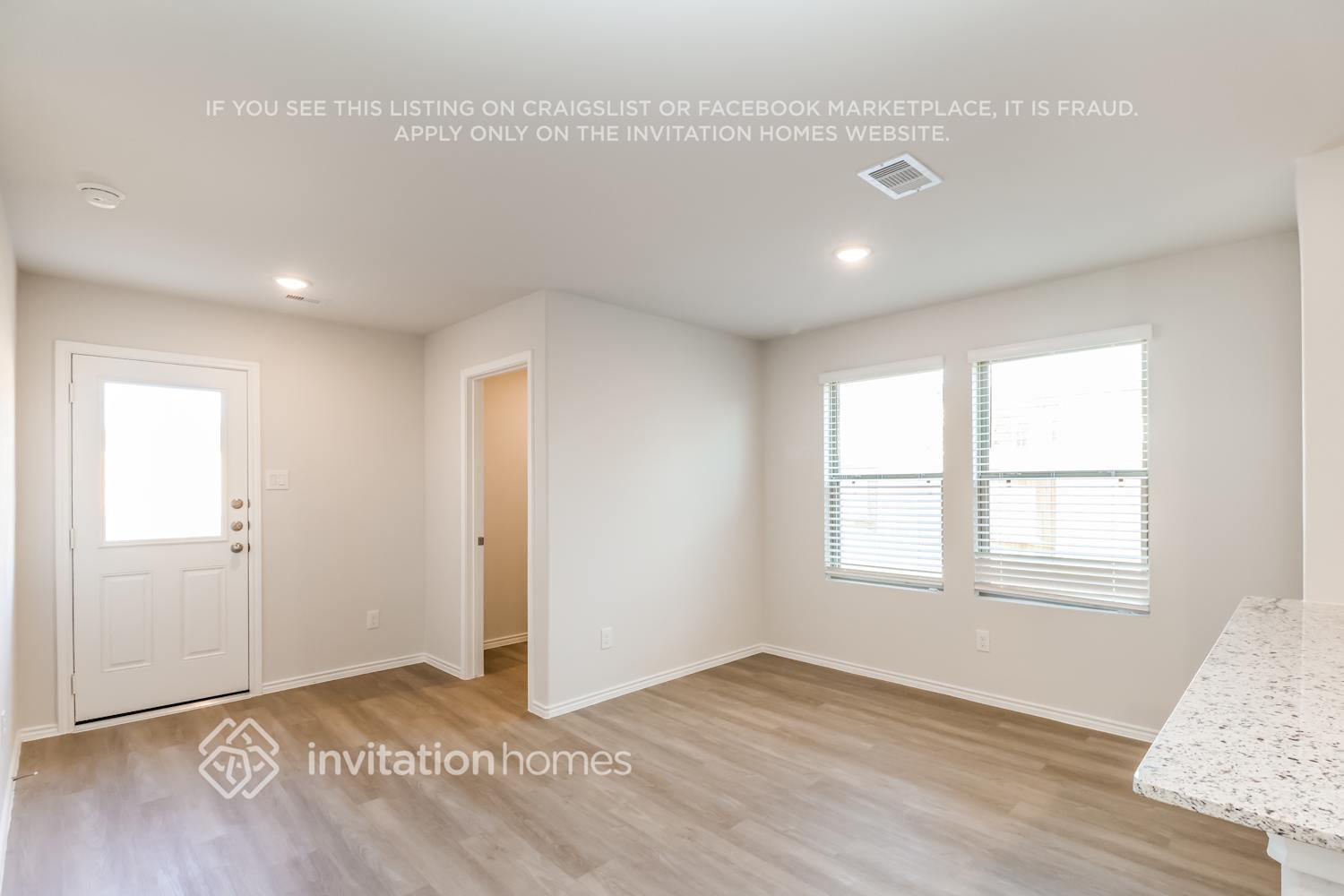 Building Photo - 11607 Descent Dr