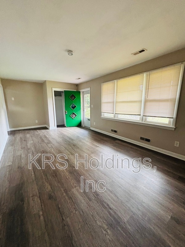 Building Photo - 1905 Perrel St