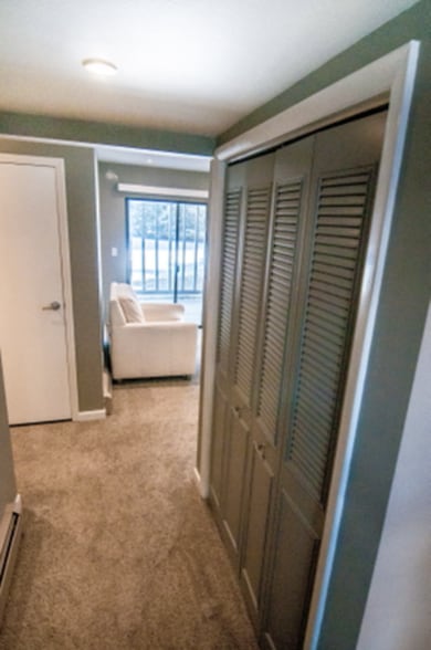 Building Photo - 809 E Drake Rd