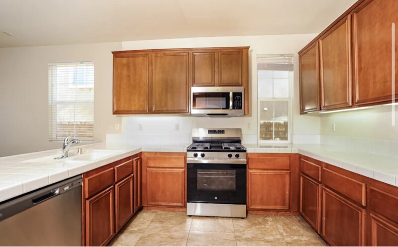 Building Photo - 2818 Osmunda Ct