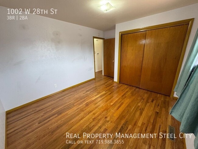 Building Photo - 1002 W 28th St