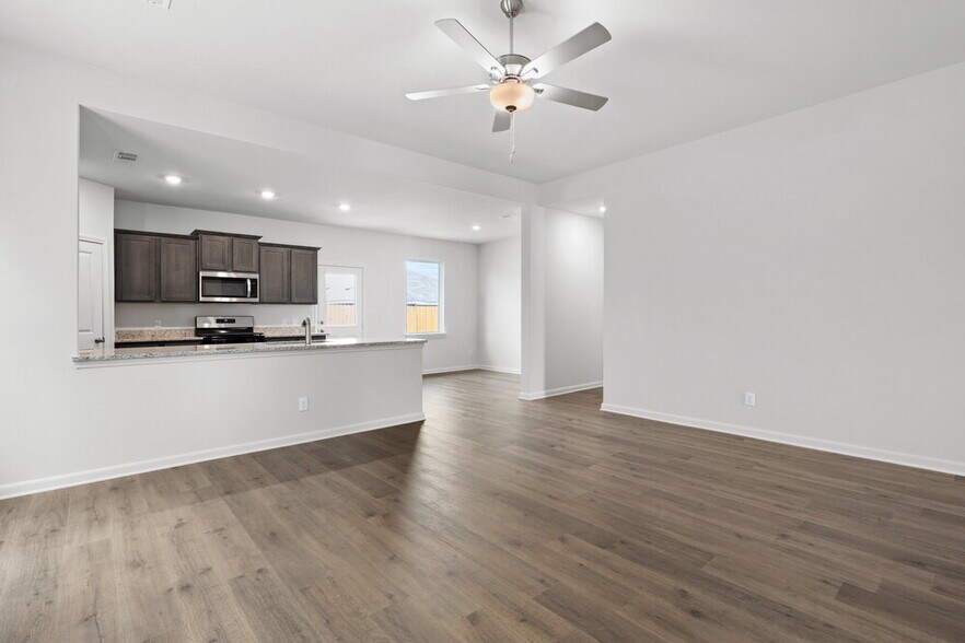 Building Photo - 1312 Tilton Dr