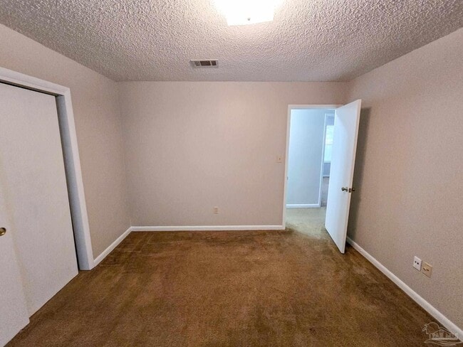 Building Photo - 1109 Sussex Ln