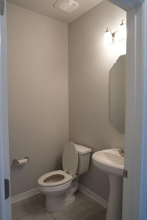 Building Photo - 808 Alta Wy
