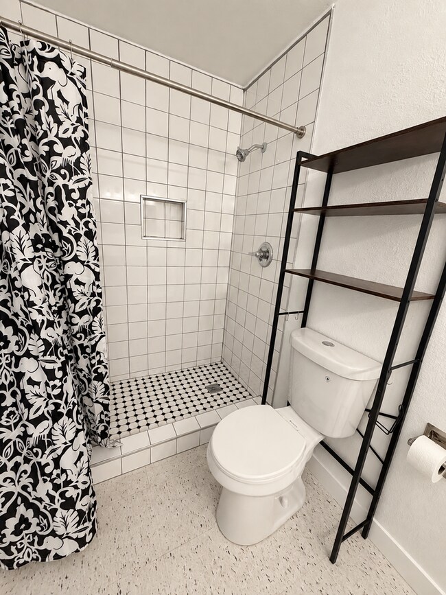 Building Photo - 71810 El Paseo Dr