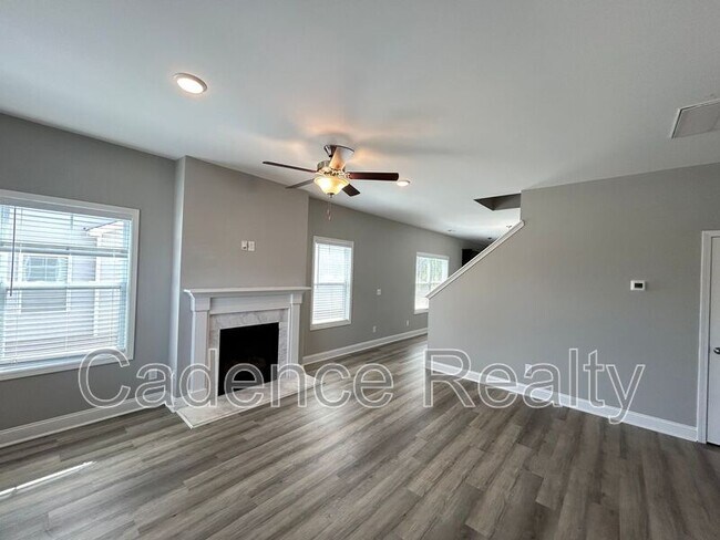 Building Photo - 1543 Grey Cliff Run