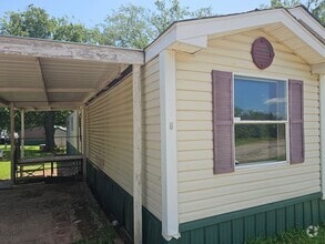 Building Photo - 3 bed 2 bath Mobile Home