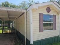 Building Photo - 3 bed 2 bath Mobile Home
