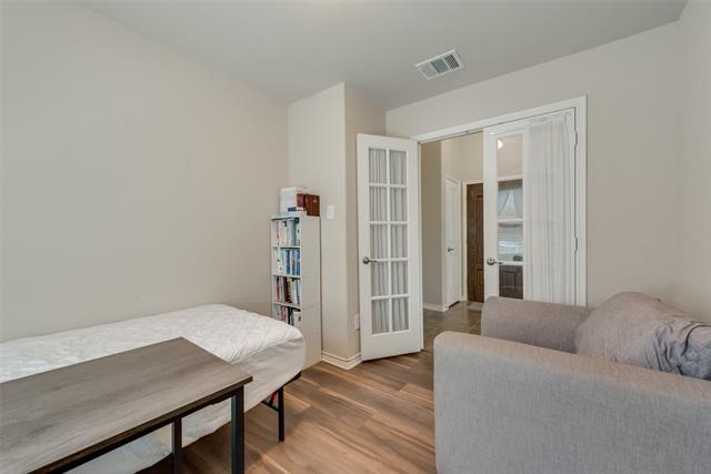 Building Photo - 10413 Canyon Lake View