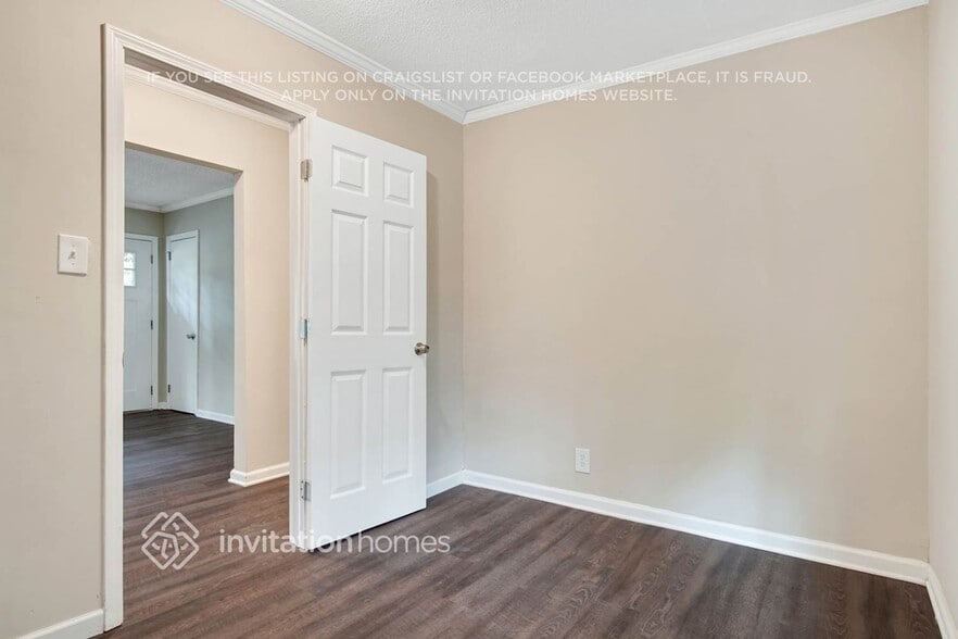 Building Photo - 2674 Joyce Ave