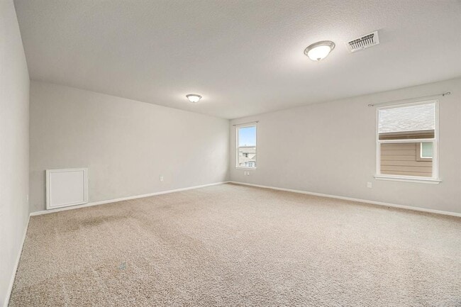 Building Photo - 13925 Heywood Dr