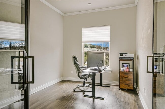 Building Photo - 501 Anfield Cir