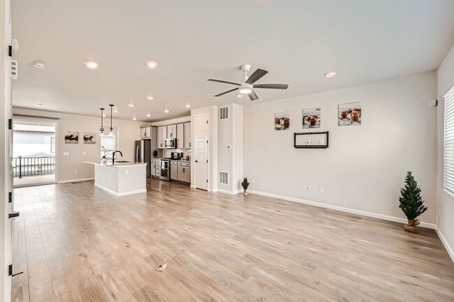 Building Photo - Evolve Real Estate: Available Immediately! Almost NEW Large 3 Bedroom in STERLING RANCH!
