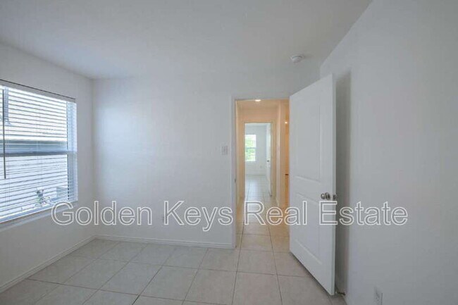 Building Photo - 2629 Turtle Dove Dr