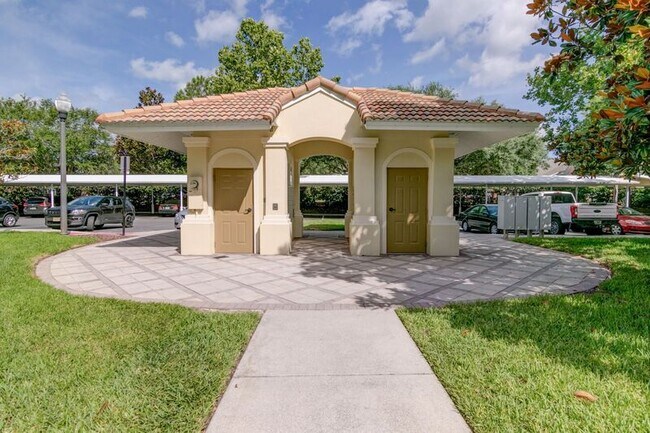 Building Photo - 3338 Robert Trent Jones Dr